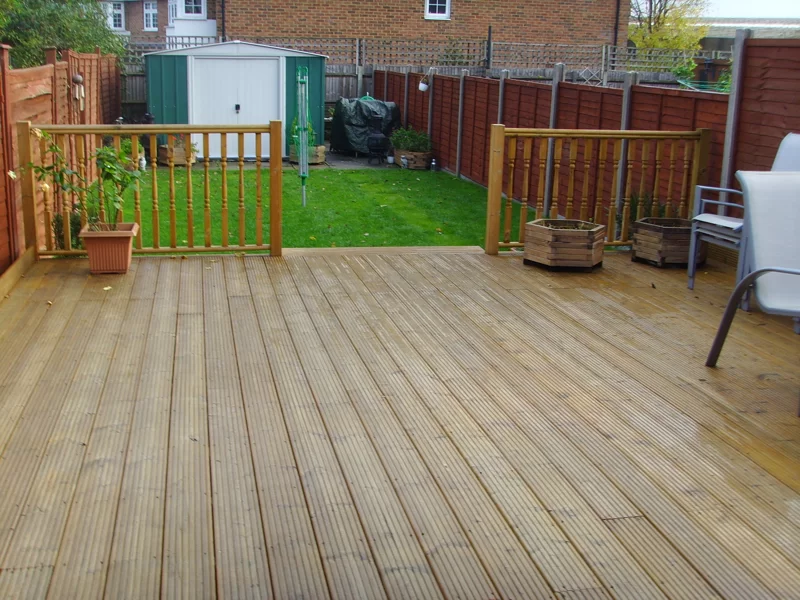 Decking & Fencing